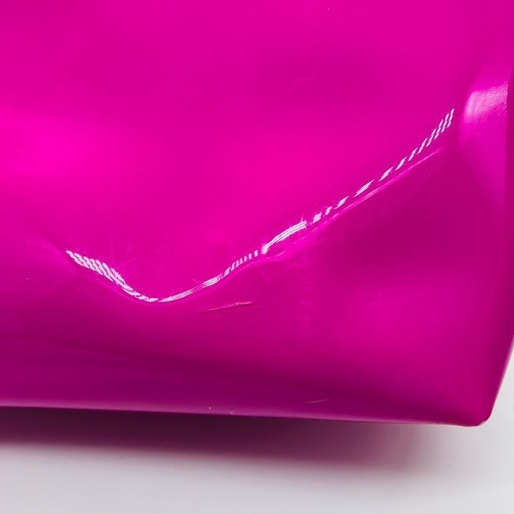 HELLO KITTY DYLAN’S CANDY BAR NY BRIGHT PINK AND YELLOW ZIPPERED TOTE - Picture 8 of 16